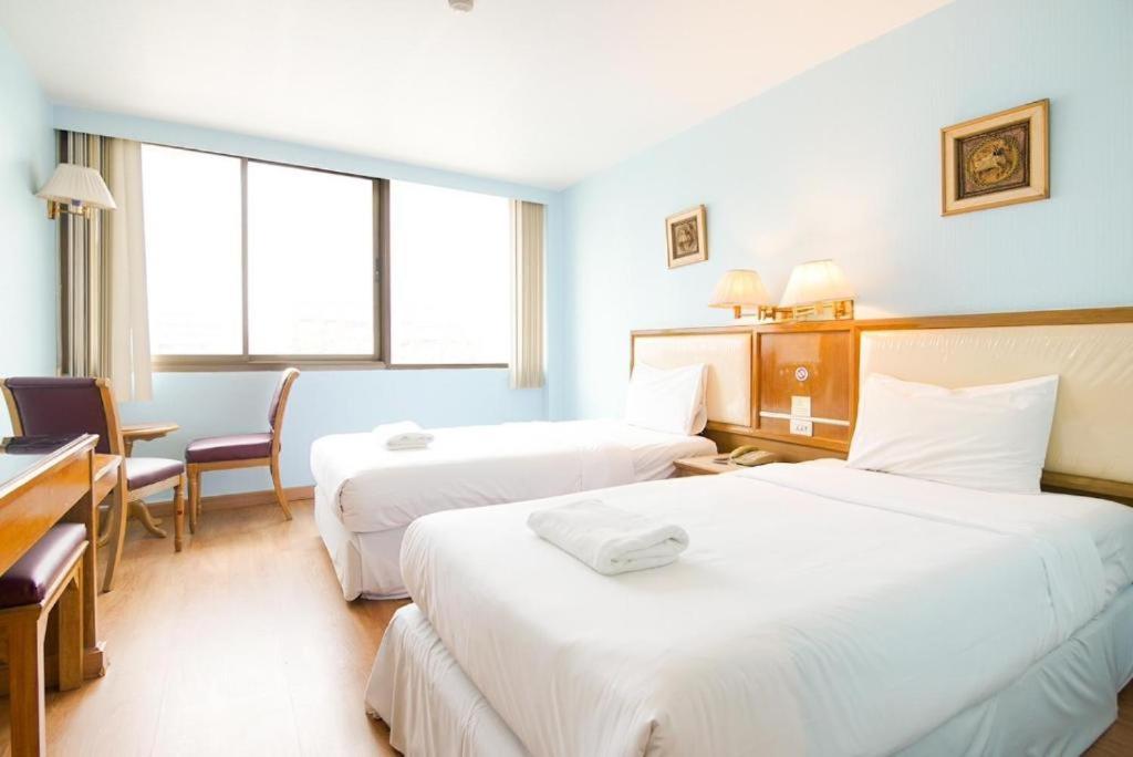Wish Inn Chidlom V วิช อินน์ ชิดลม 2 Bangkok Esterno foto