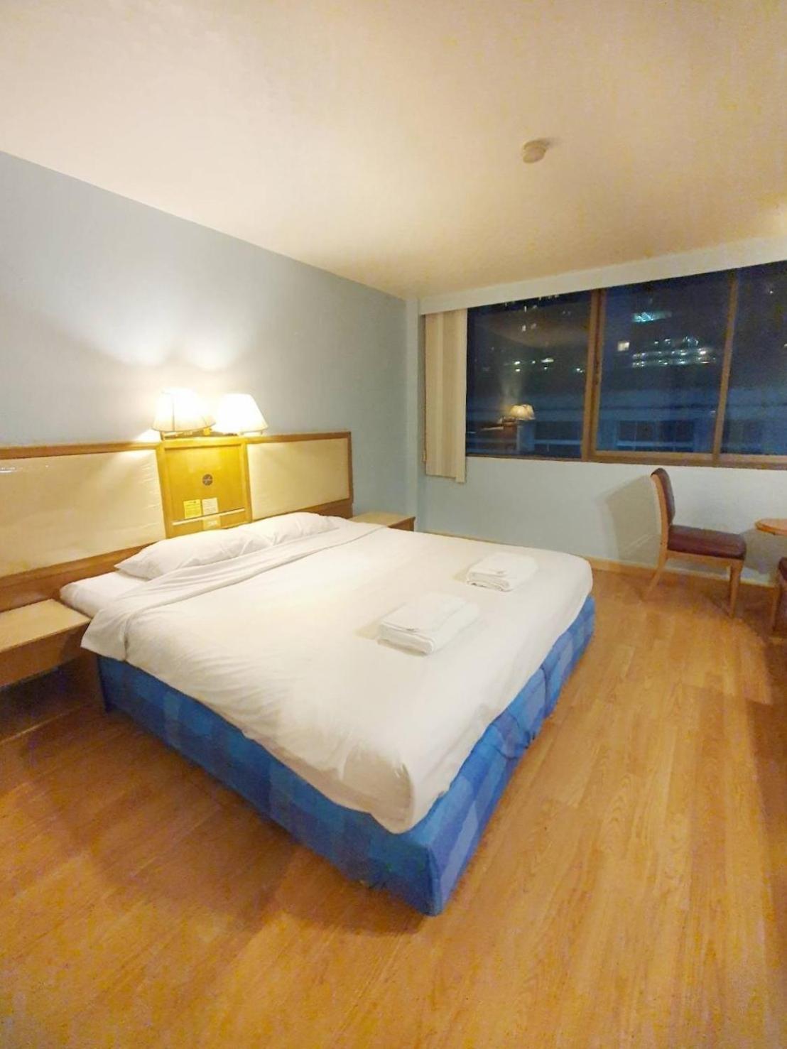 Wish Inn Chidlom V วิช อินน์ ชิดลม 2 Bangkok Esterno foto